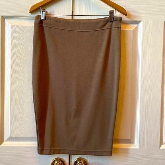 OLIVE GREEN FOREVER 21 PENCIL SKIRT PLUS SIZE XL EUC - Picture 1 of 5